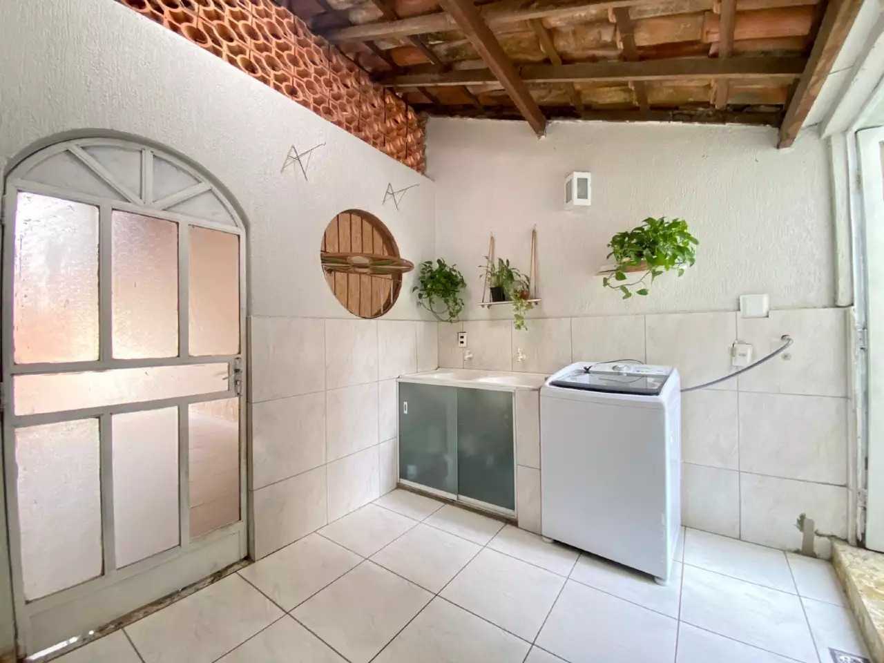 Casa à venda com 4 quartos, 360m² - Foto 16