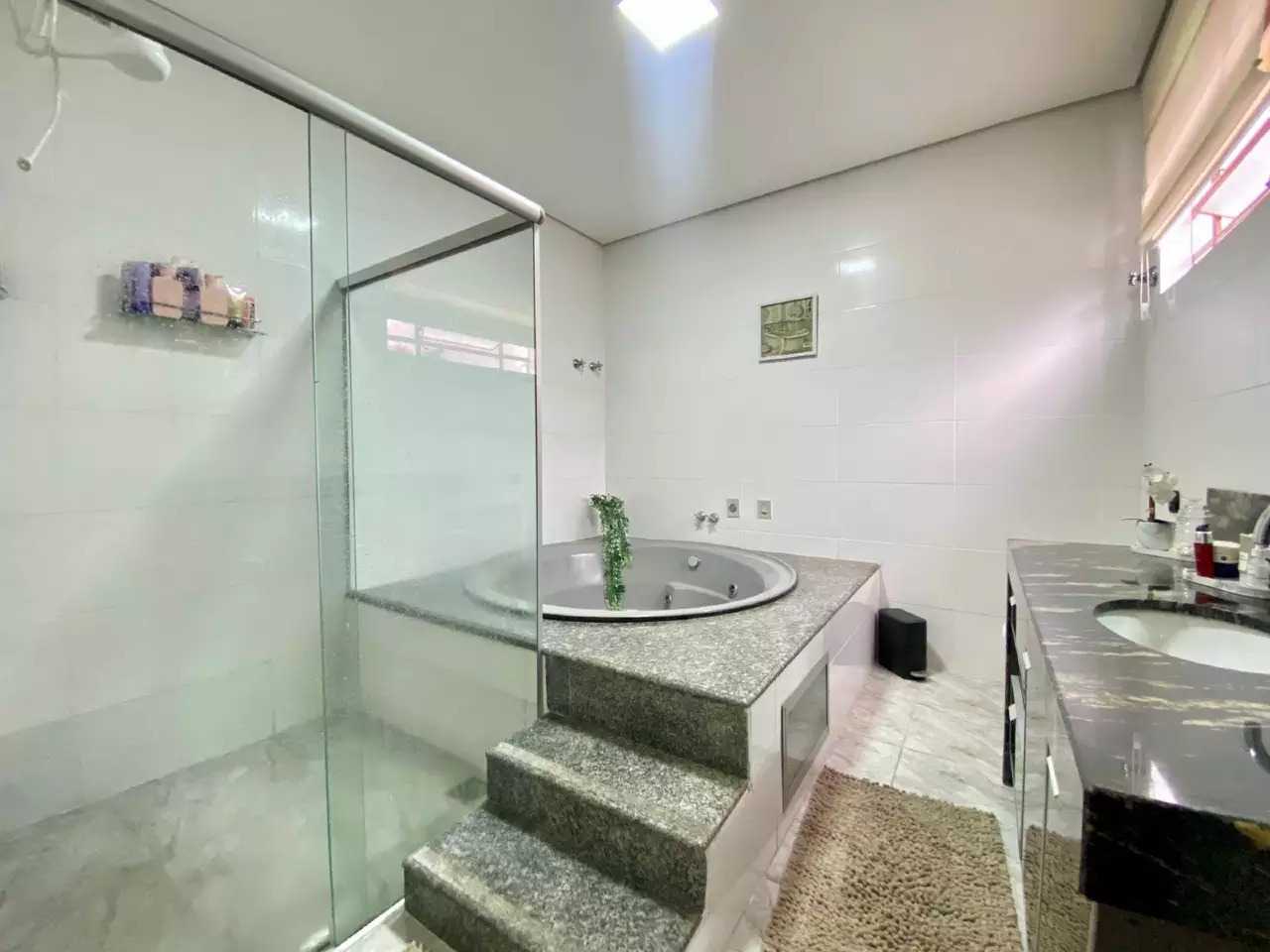 Casa à venda com 4 quartos, 360m² - Foto 11