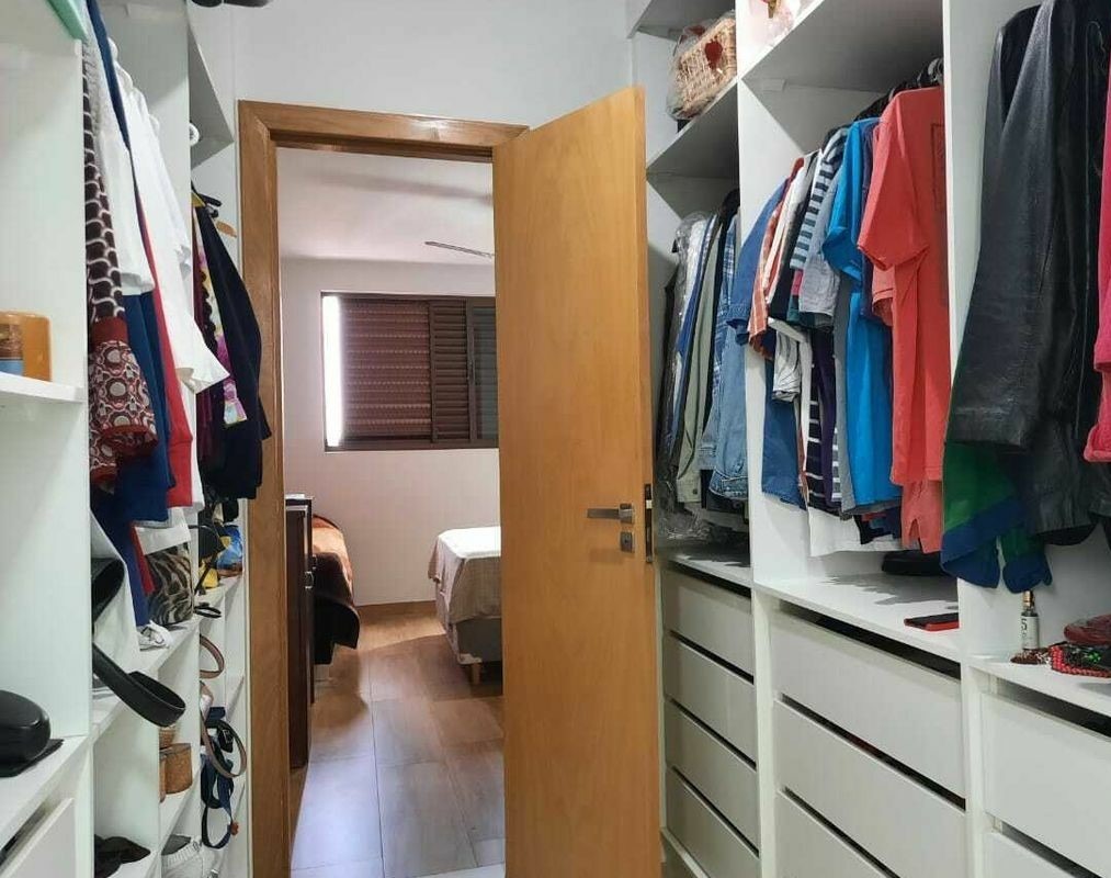 Apartamento à venda com 4 quartos, 130m² - Foto 13