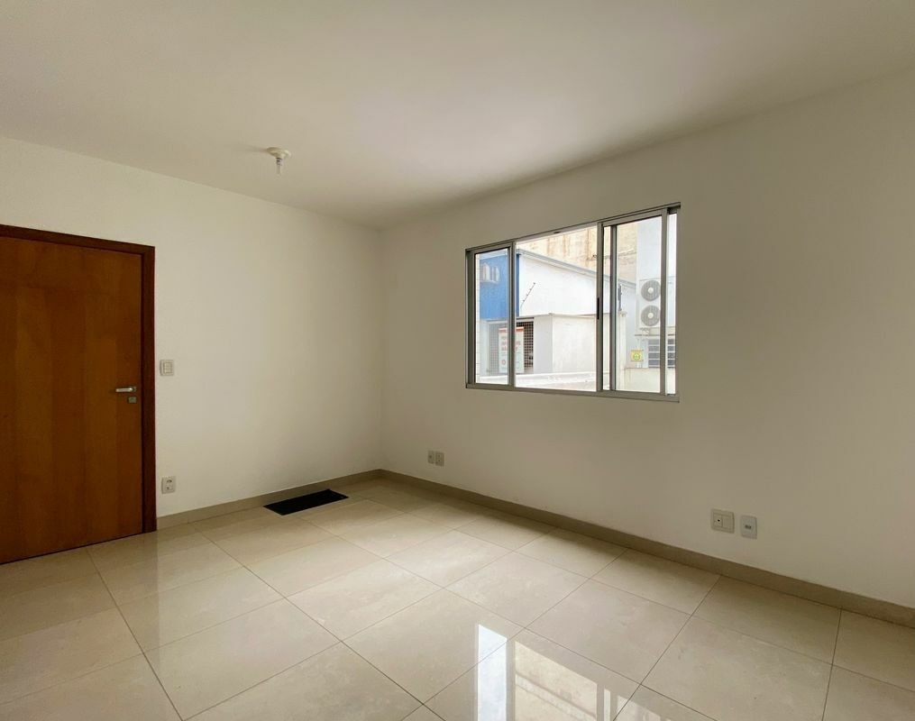 Apartamento à venda com 3 quartos, 73m² - Foto 1