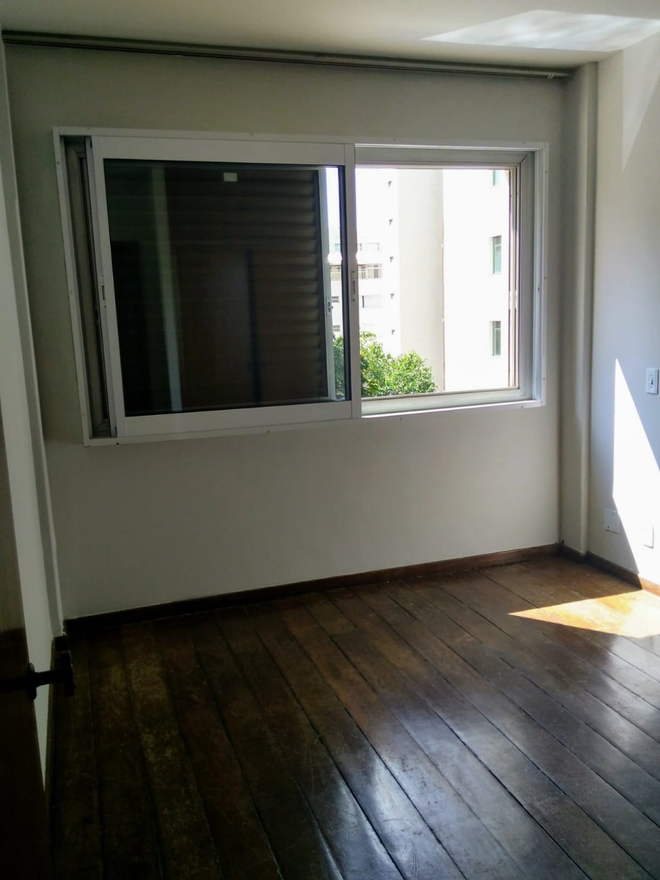 Apartamento à venda com 4 quartos, 171m² - Foto 7