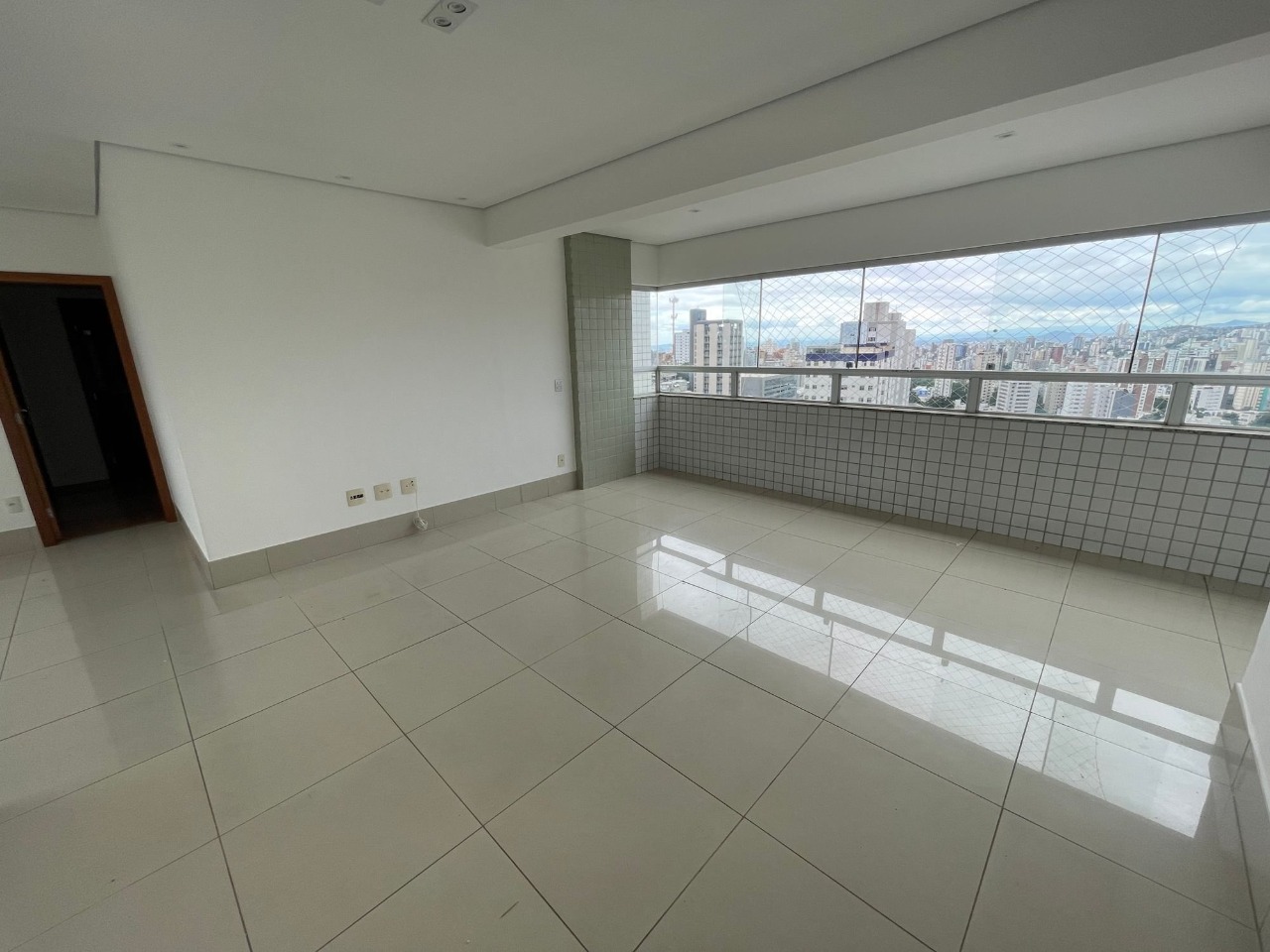 Apartamento à venda com 4 quartos, 120m² - Foto 3