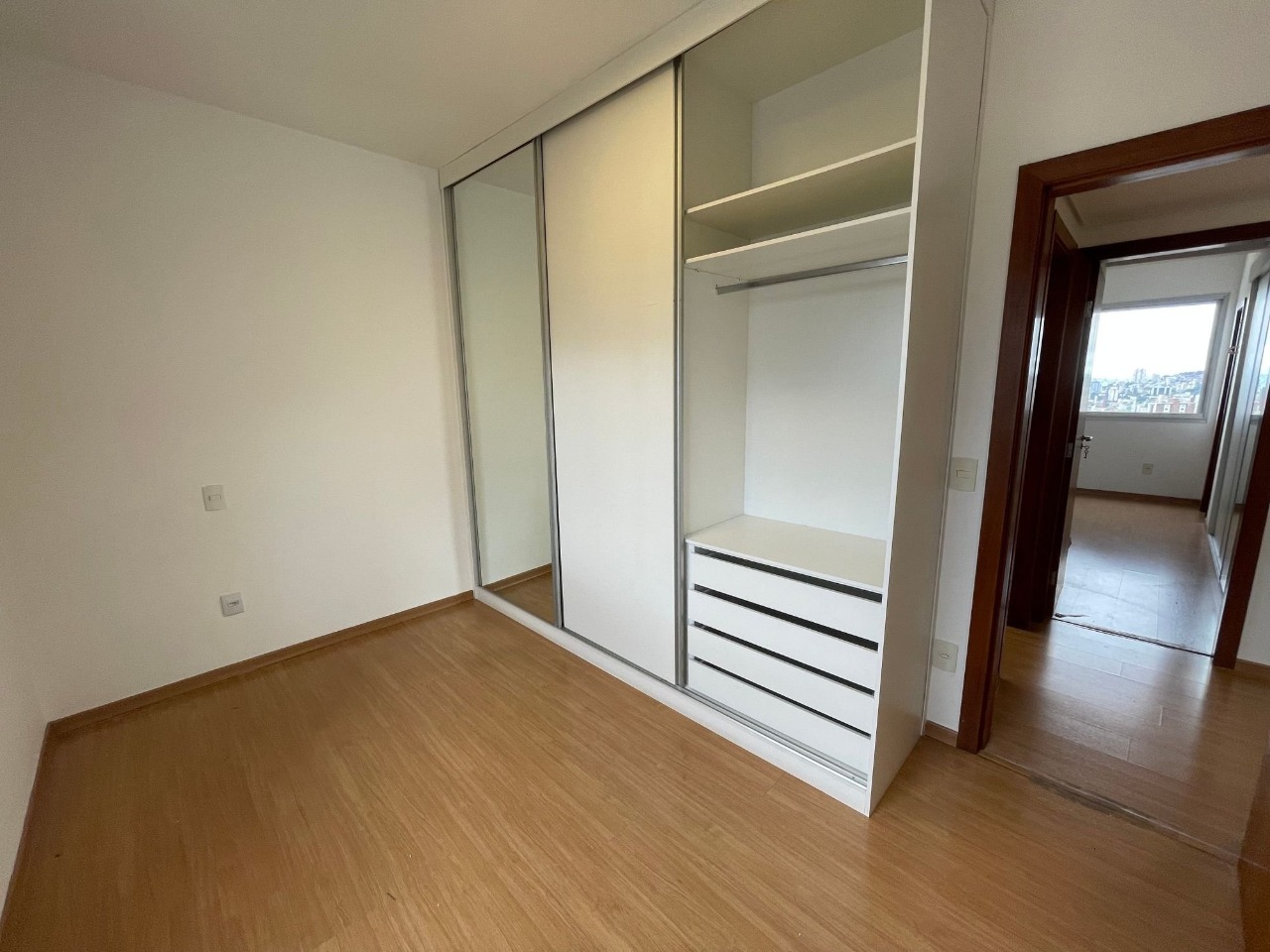 Apartamento à venda com 4 quartos, 120m² - Foto 5