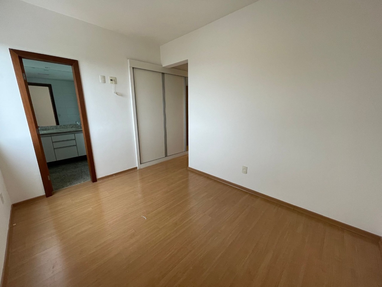 Apartamento à venda com 4 quartos, 120m² - Foto 9