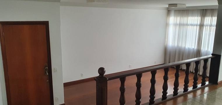 Apartamento à venda com 4 quartos, 150m² - Foto 2