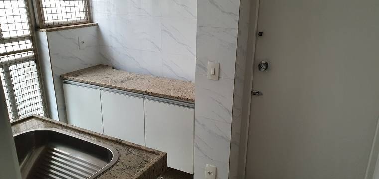 Apartamento à venda com 4 quartos, 150m² - Foto 7