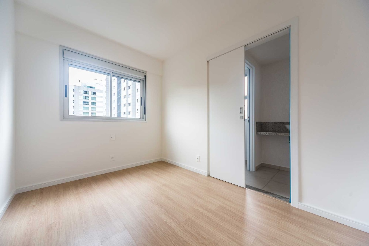 Apartamento à venda com 3 quartos, 99m² - Foto 3