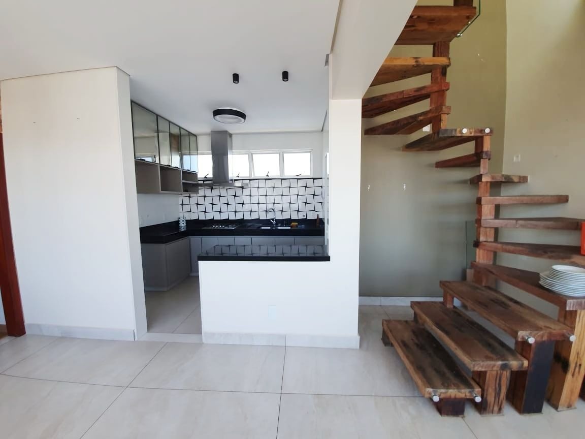 Cobertura à venda com 4 quartos, 208m² - Foto 3