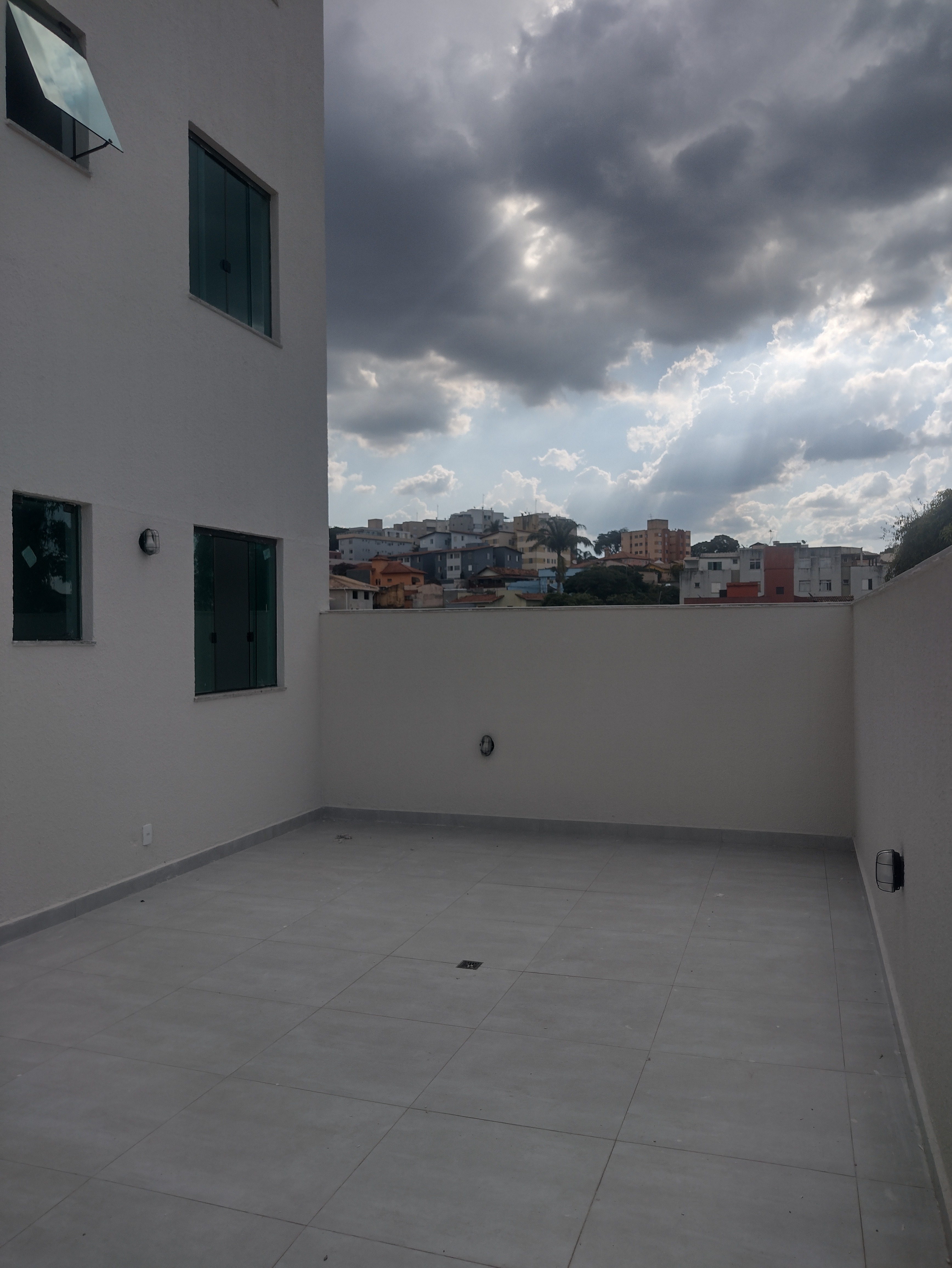 Apartamento à venda com 2 quartos, 77m² - Foto 11