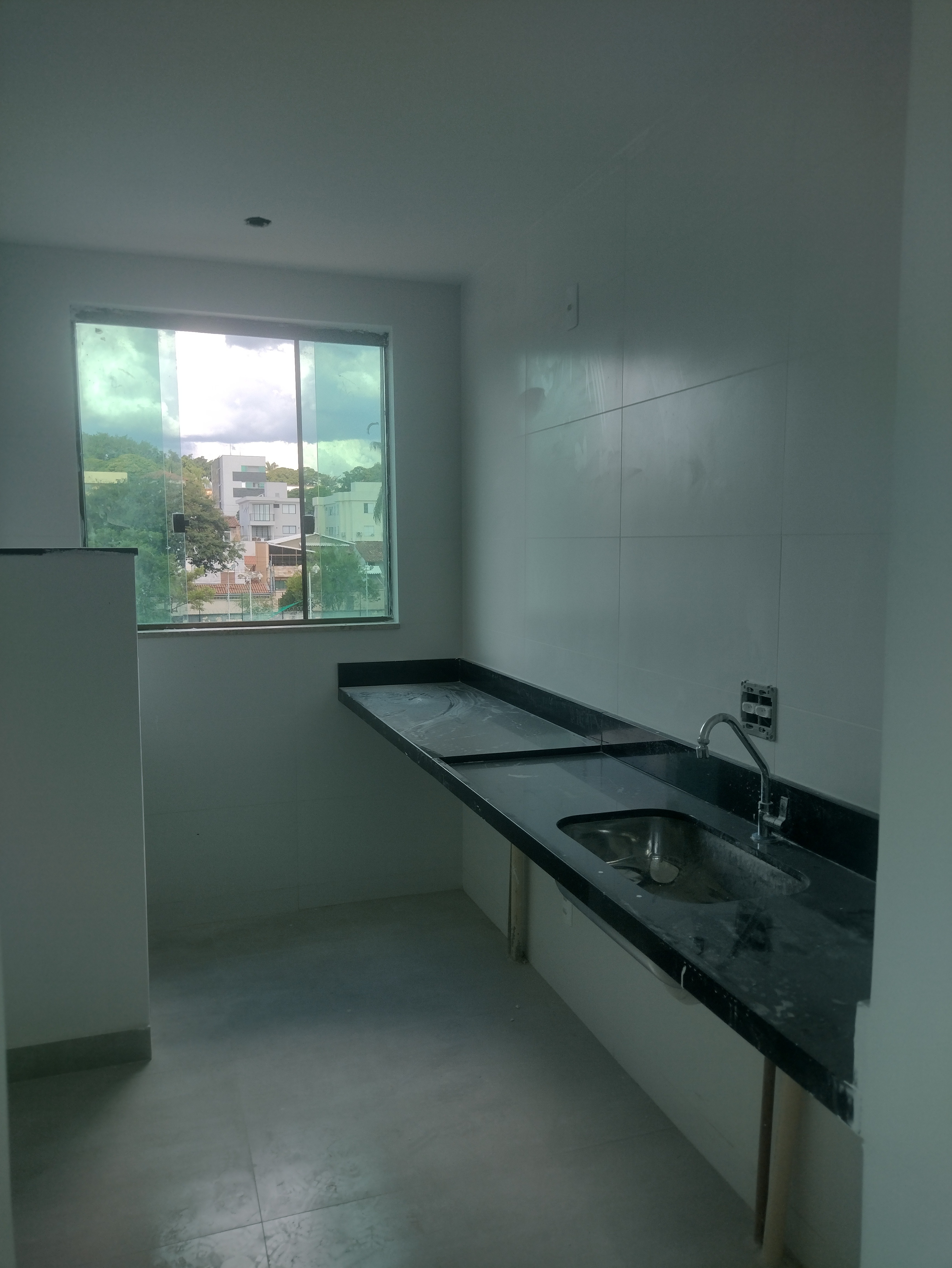 Apartamento à venda com 2 quartos, 77m² - Foto 3