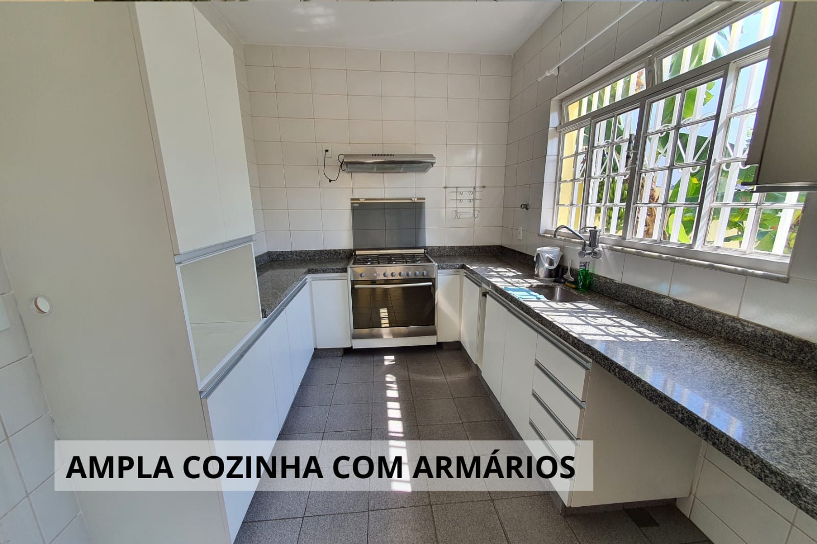 Casa à venda com 3 quartos, 90m² - Foto 3