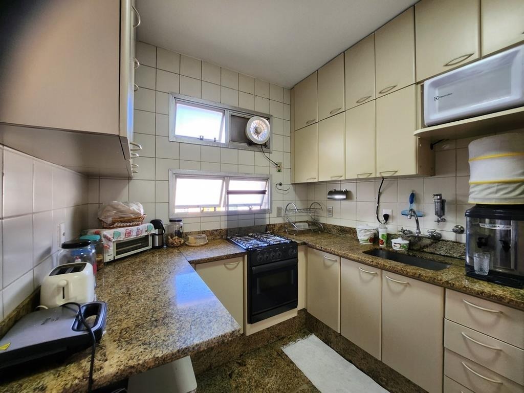 Apartamento à venda com 4 quartos, 137m² - Foto 13