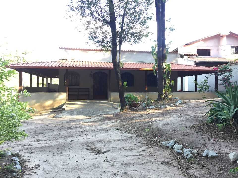 Chácara à venda com 2 quartos, 2000m² - Foto 1