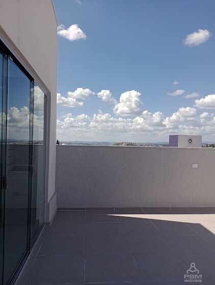 Apartamento à venda com 3 quartos, 145m² - Foto 2