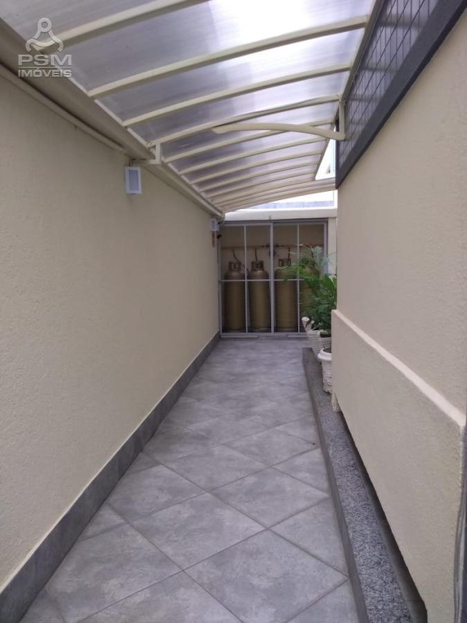 Apartamento à venda com 2 quartos, 23m² - Foto 18