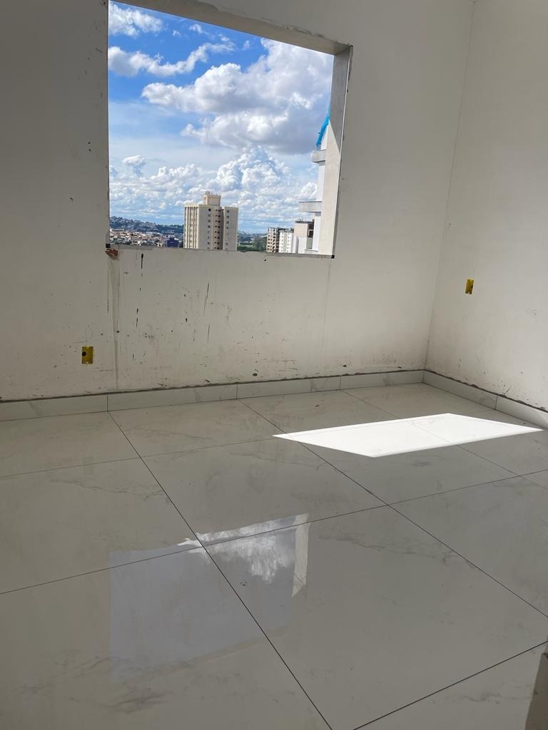 Apartamento à venda com 3 quartos, 82m² - Foto 11