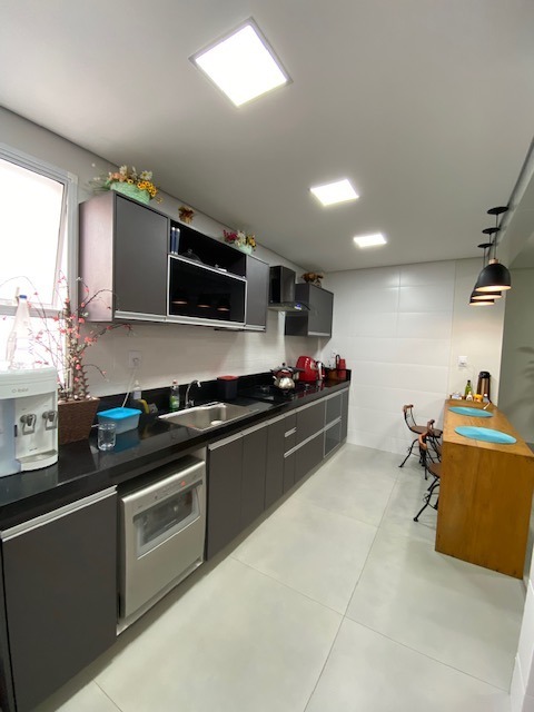 Apartamento à venda com 3 quartos, 93m² - Foto 5