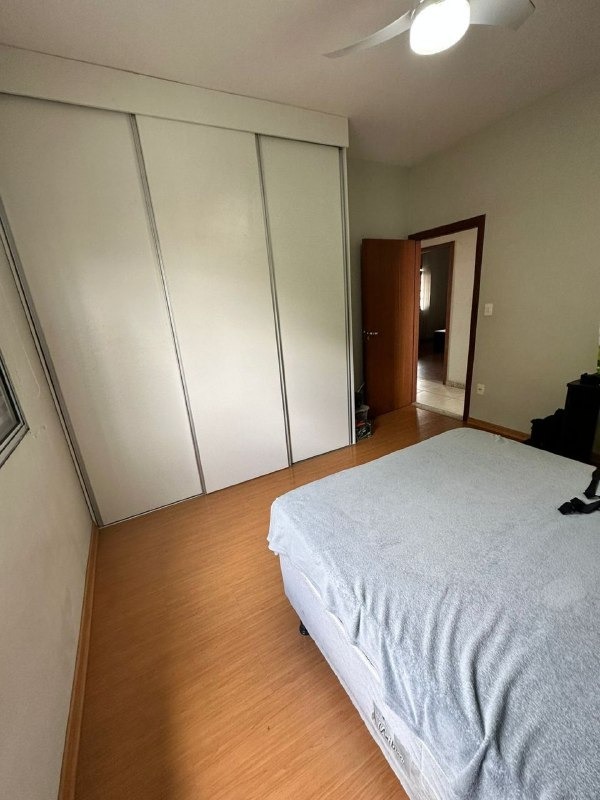 Casa à venda com 5 quartos, 300m² - Foto 13