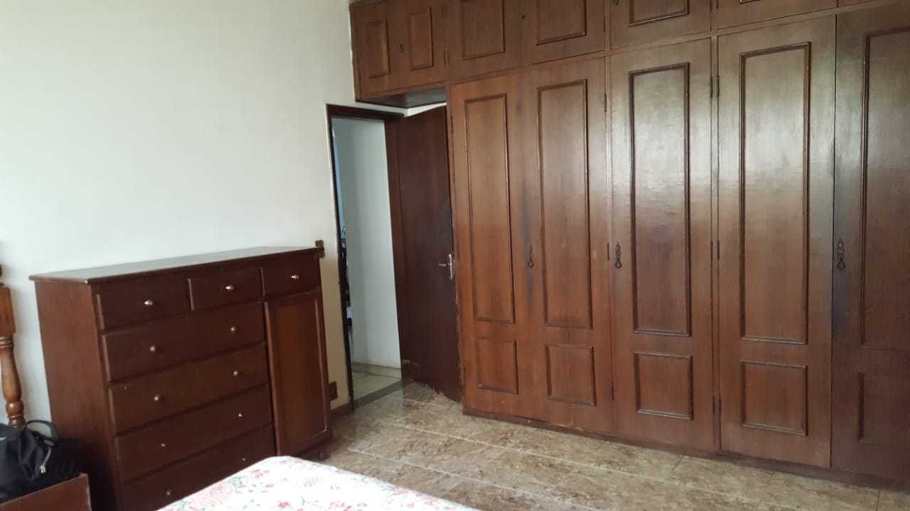 Casa à venda com 3 quartos, 239m² - Foto 12