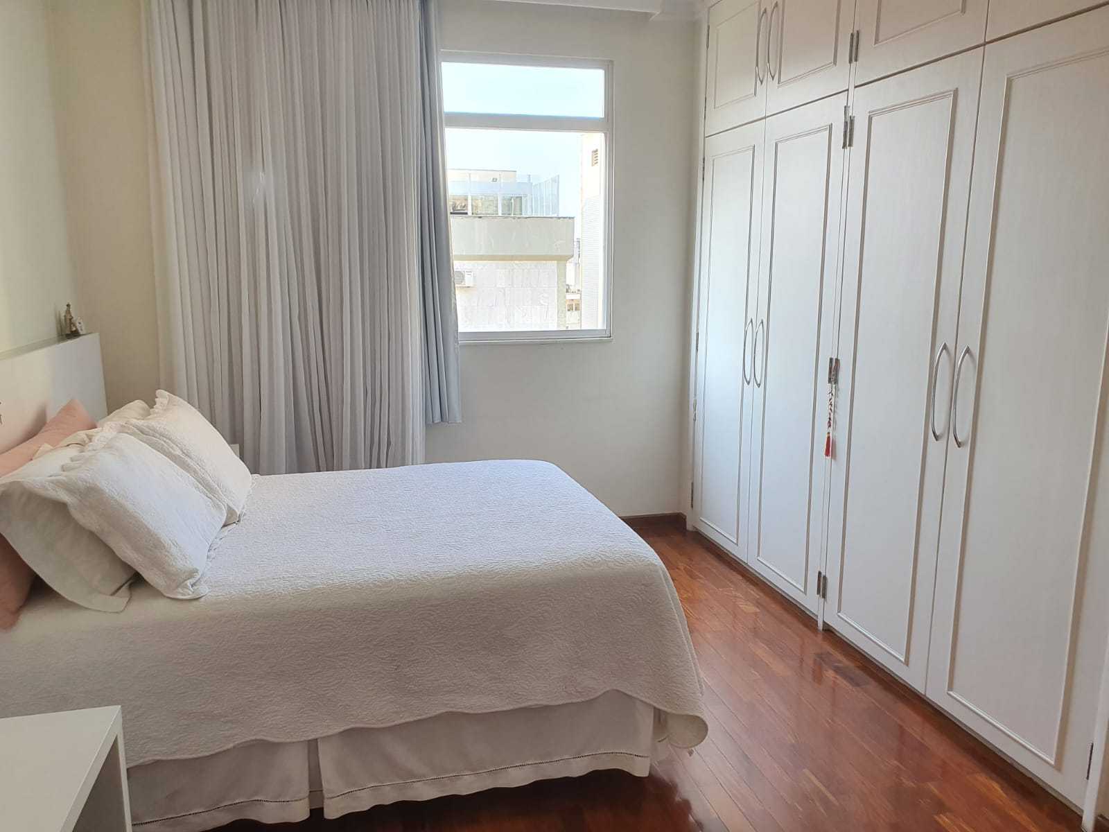 Apartamento à venda com 4 quartos, 140m² - Foto 18