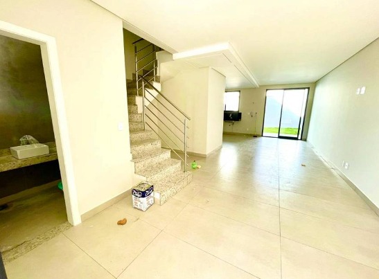 Casa à venda com 3 quartos, 146m² - Foto 3