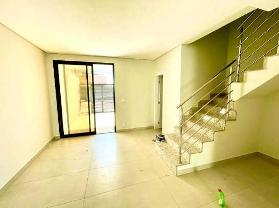 Casa à venda com 3 quartos, 146m² - Foto 9