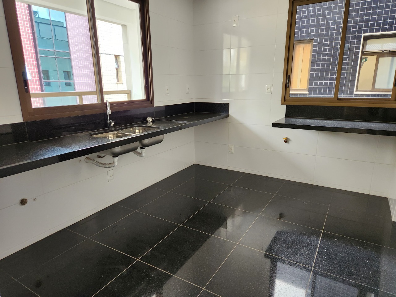 Apartamento à venda com 4 quartos, 168m² - Foto 5