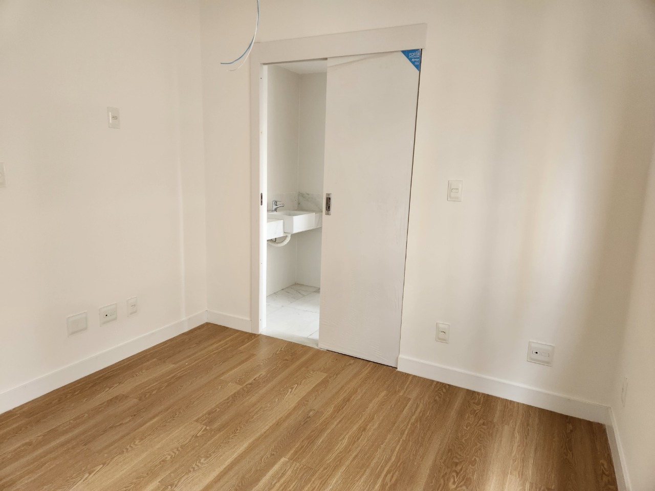 Apartamento à venda com 4 quartos, 168m² - Foto 9