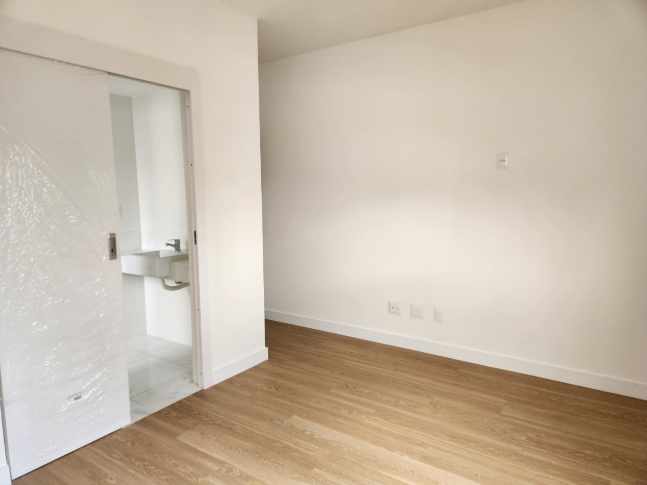 Apartamento à venda com 4 quartos, 168m² - Foto 11