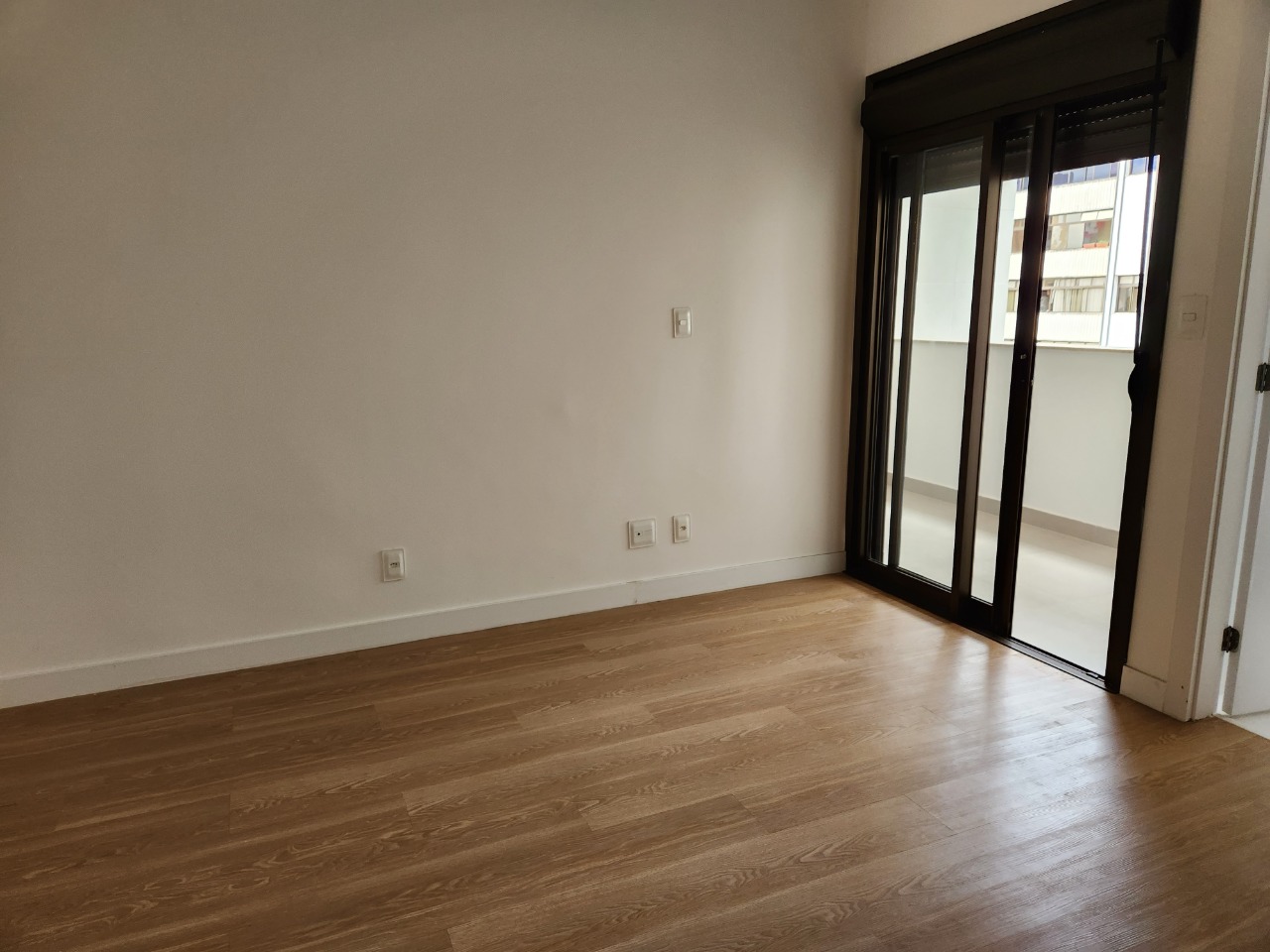 Apartamento à venda com 4 quartos, 168m² - Foto 12