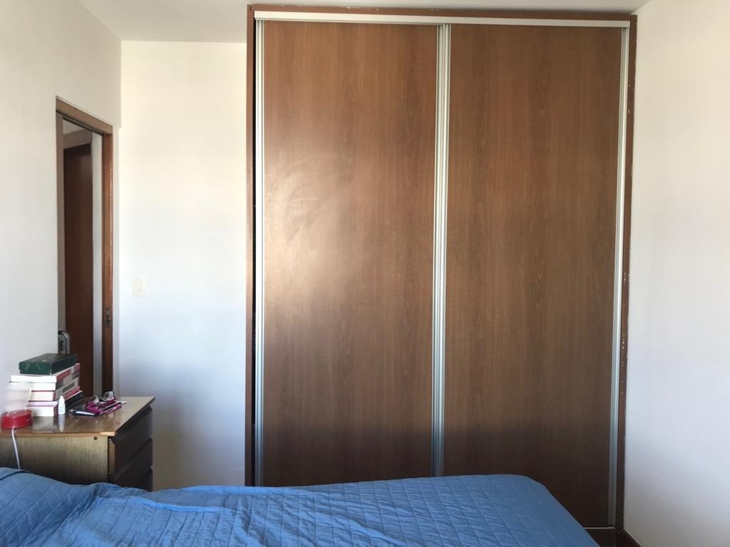 Apartamento à venda com 4 quartos, 246m² - Foto 18