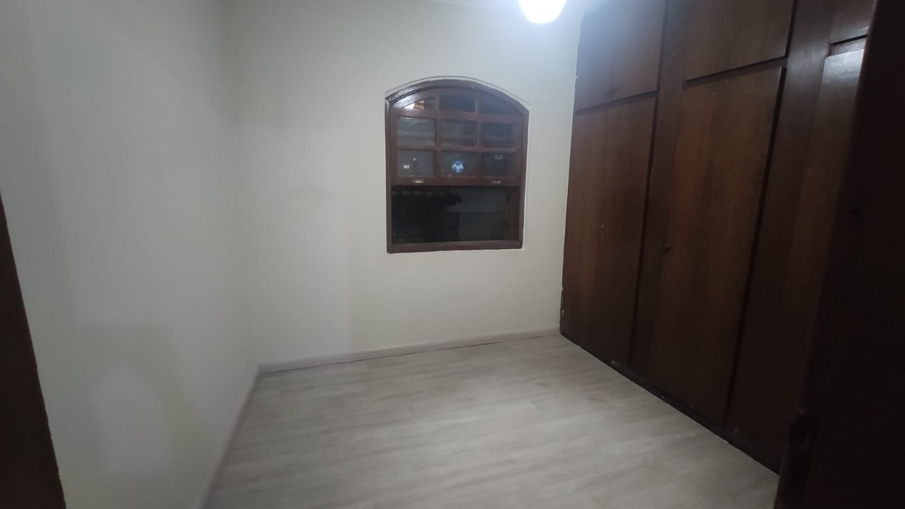 Casa à venda com 4 quartos, 188m² - Foto 11