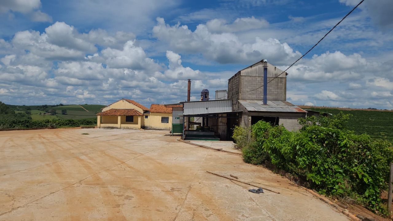 Chácara à venda com 2 quartos, 968000m² - Foto 18