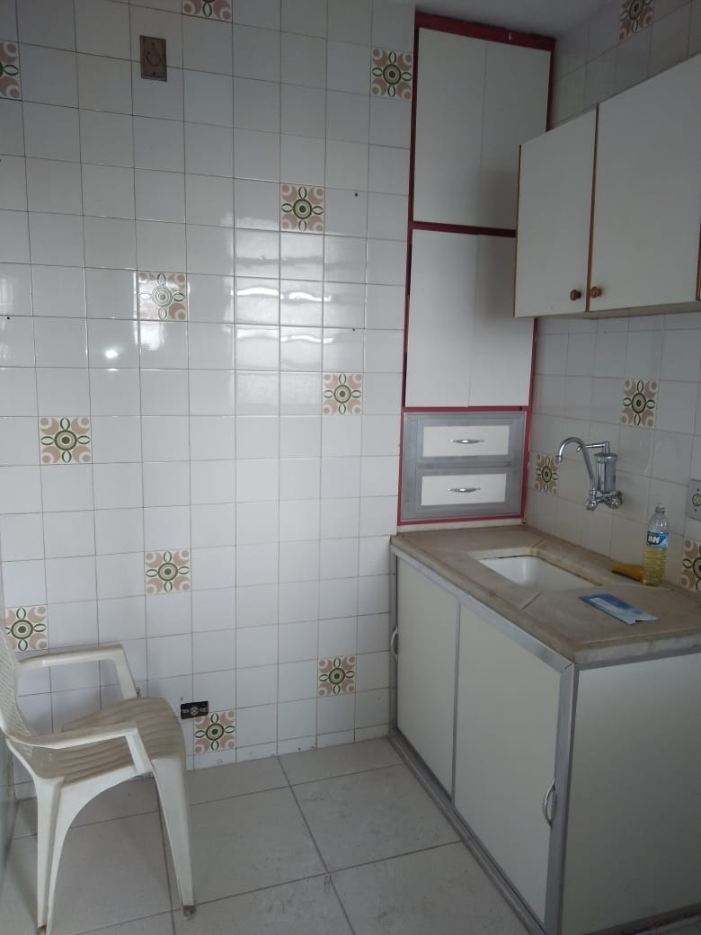 Apartamento à venda com 3 quartos, 105m² - Foto 9