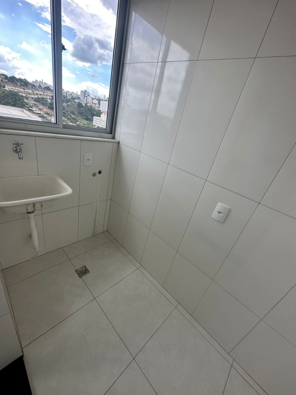 Apartamento à venda com 2 quartos, 61m² - Foto 5