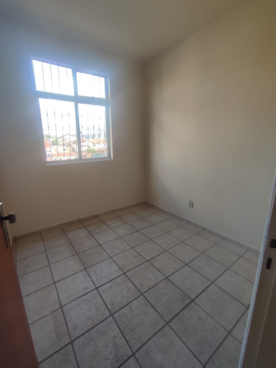 Apartamento à venda com 3 quartos, 63m² - Foto 3