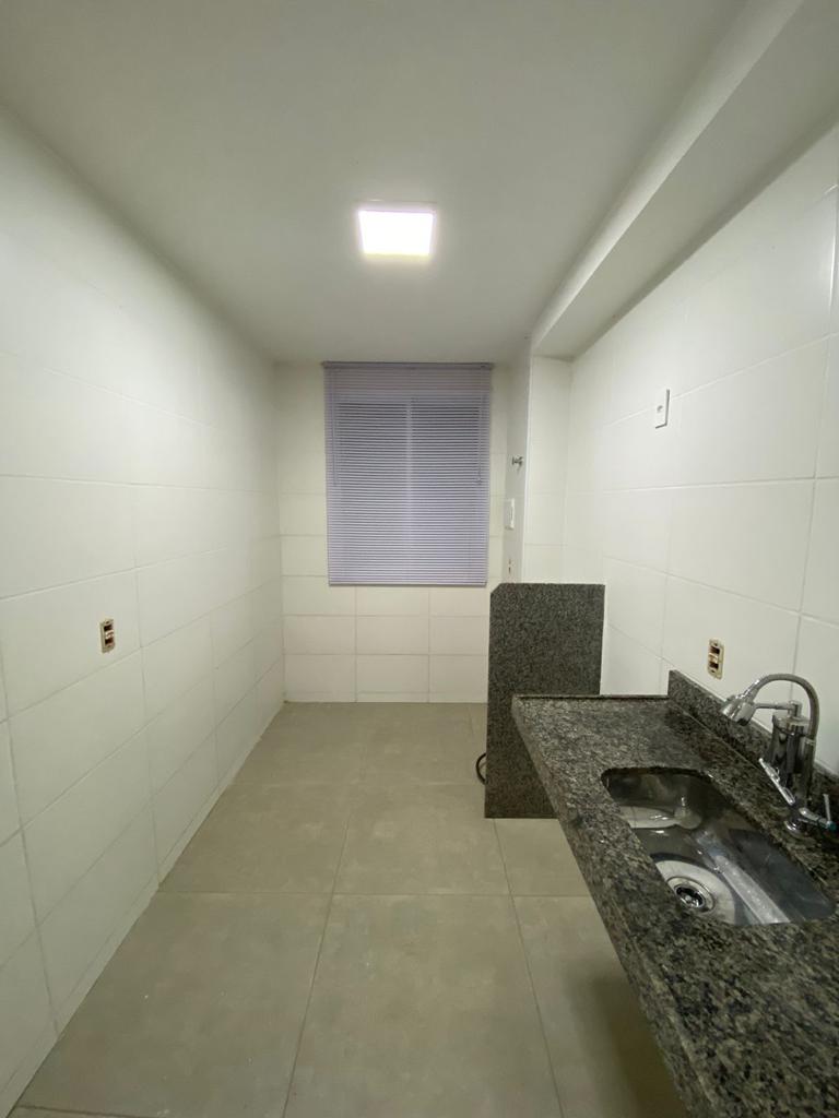 Apartamento à venda com 2 quartos, 68m² - Foto 7