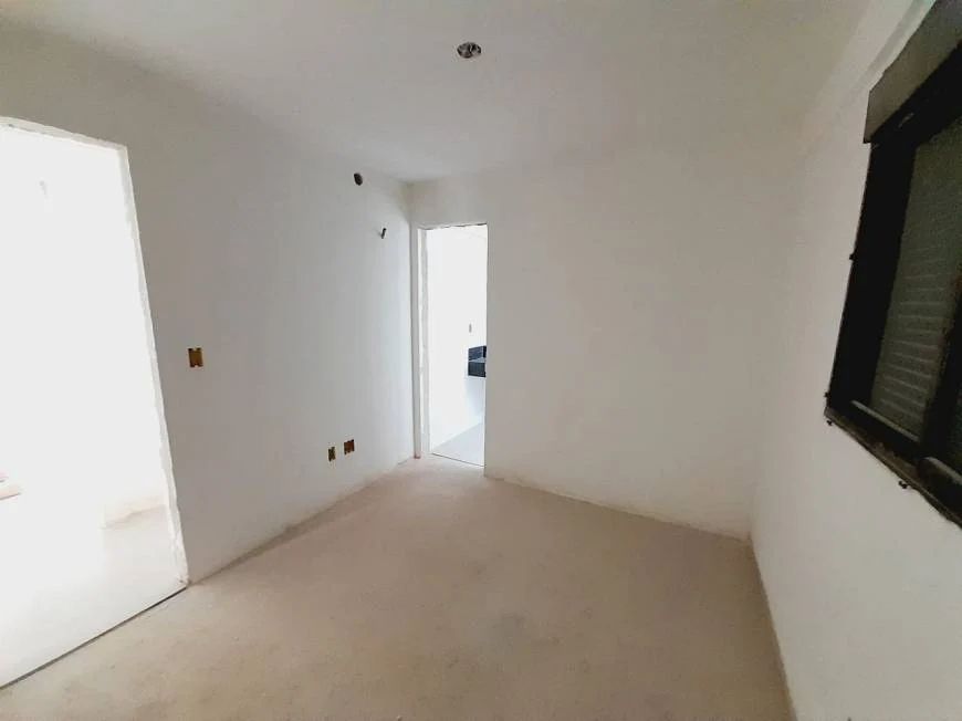 Apartamento à venda com 2 quartos, 400m² - Foto 10