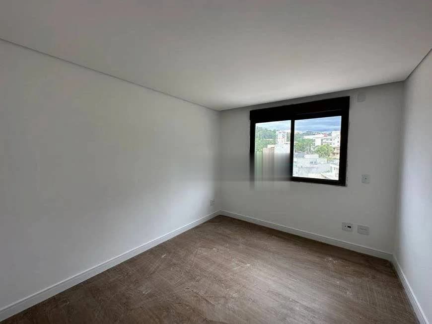 Apartamento à venda com 4 quartos, 156m² - Foto 4