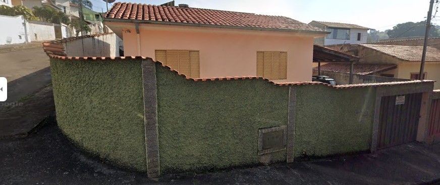 Casa à venda com 3 quartos, 360m² - Foto 1