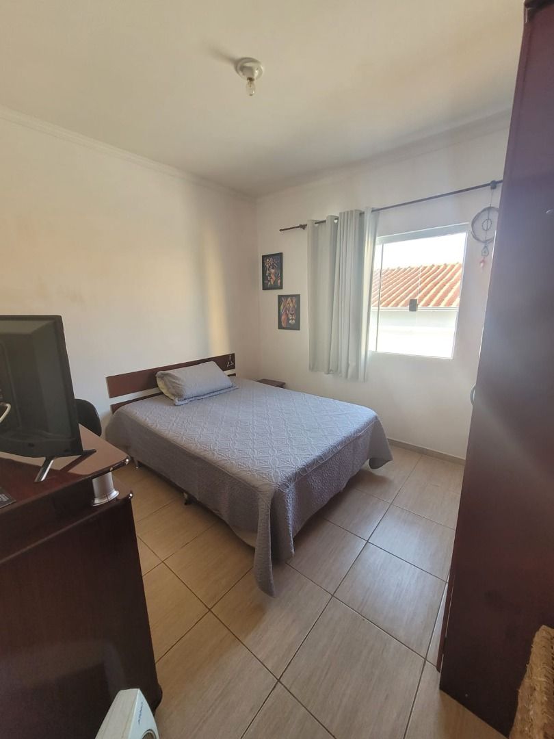 Casa à venda com 2 quartos, 100m² - Foto 10