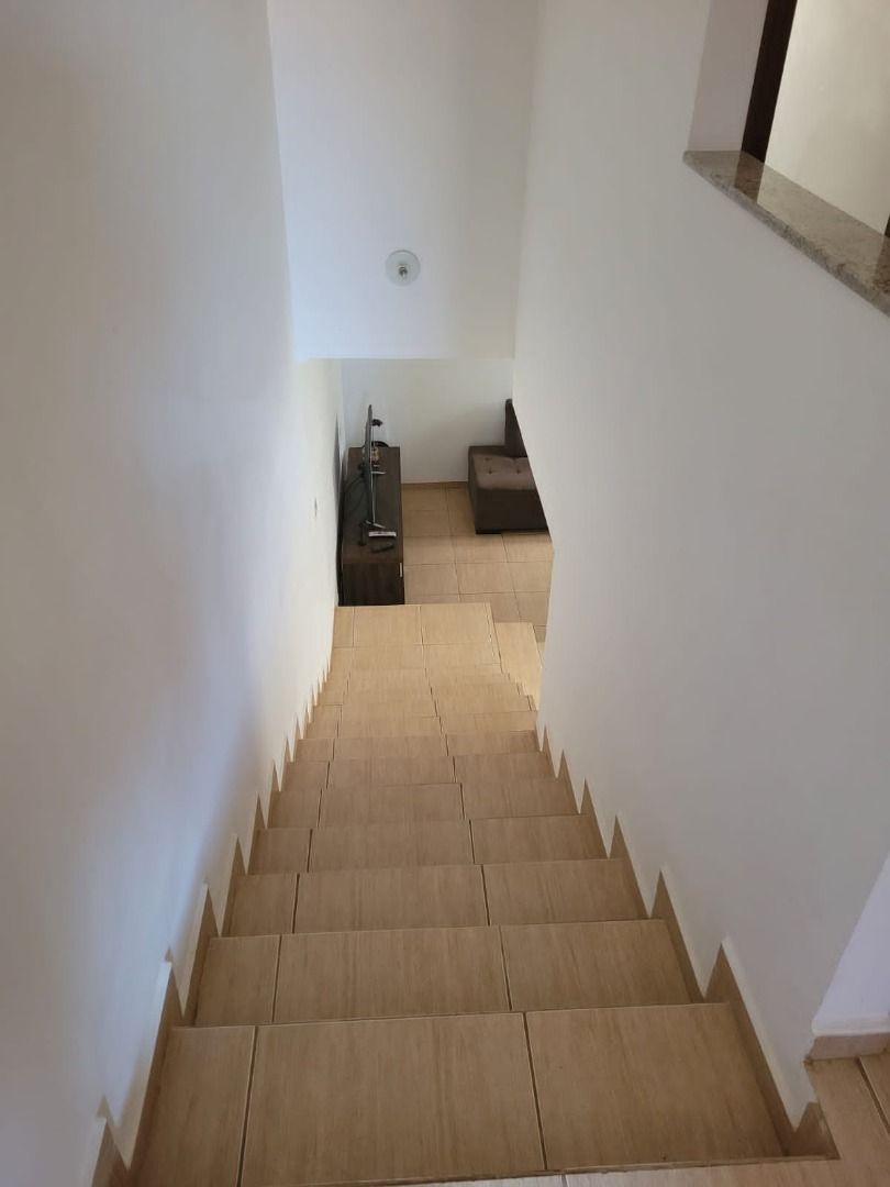 Casa à venda com 2 quartos, 100m² - Foto 11