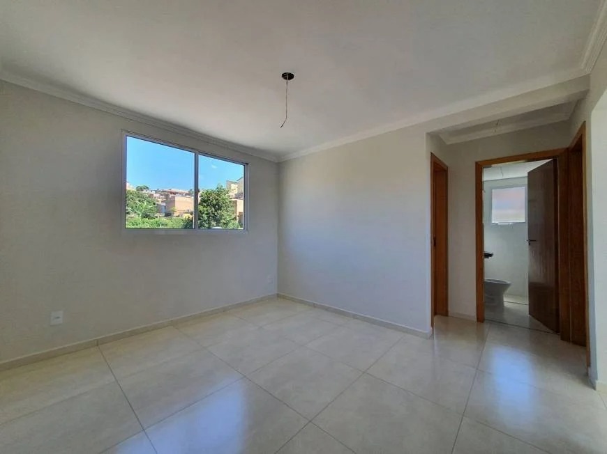 Apartamento à venda com 2 quartos, 61m² - Foto 5