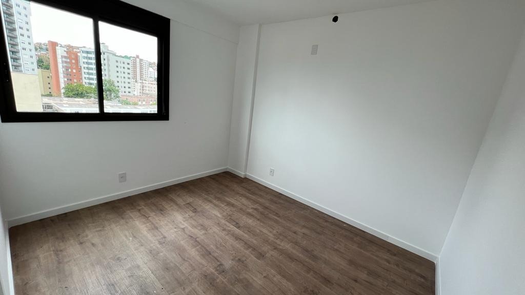 Apartamento à venda com 4 quartos, 133m² - Foto 25