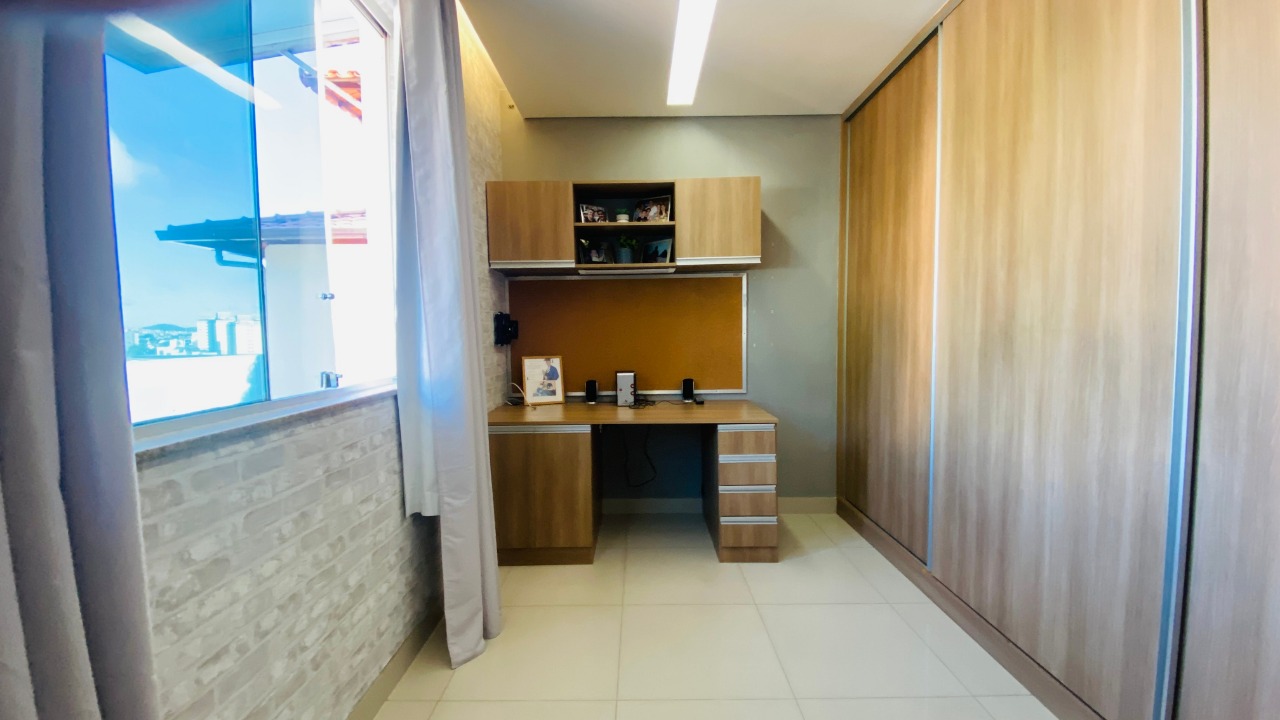 Casa à venda com 3 quartos, 180m² - Foto 12