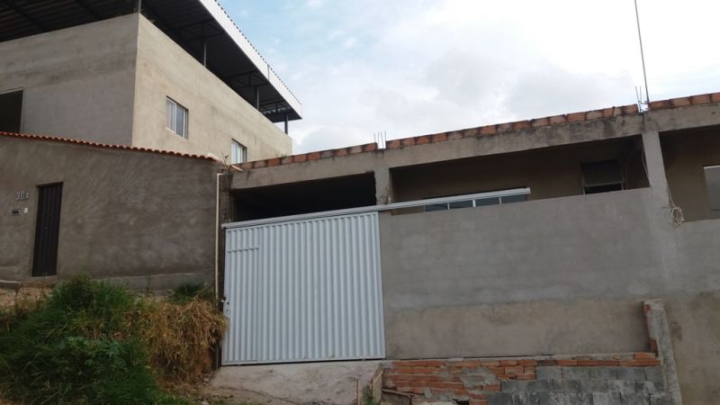 Casa à venda com 2 quartos, 160m² - Foto 13