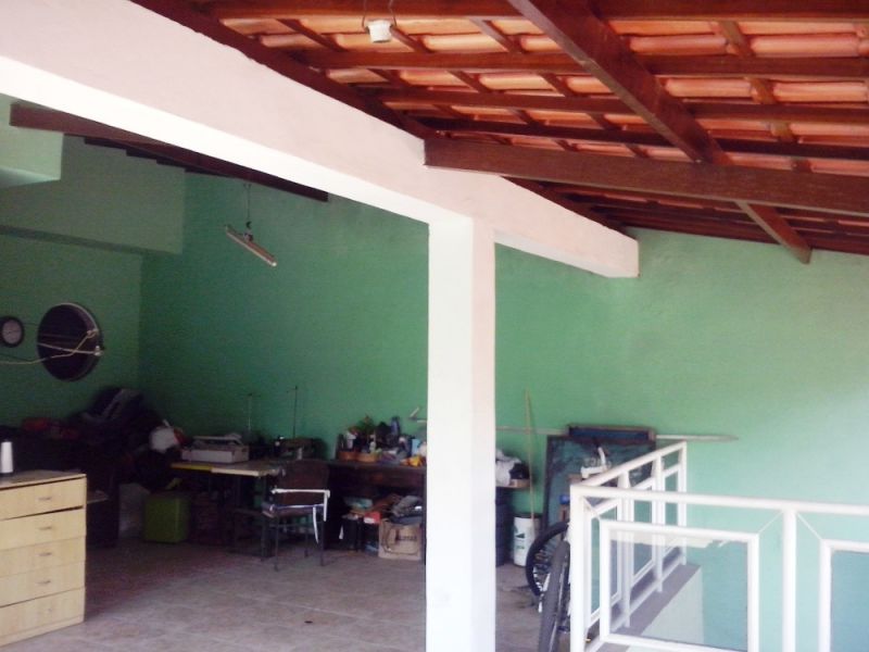 Casa à venda com 5 quartos, 210m² - Foto 12