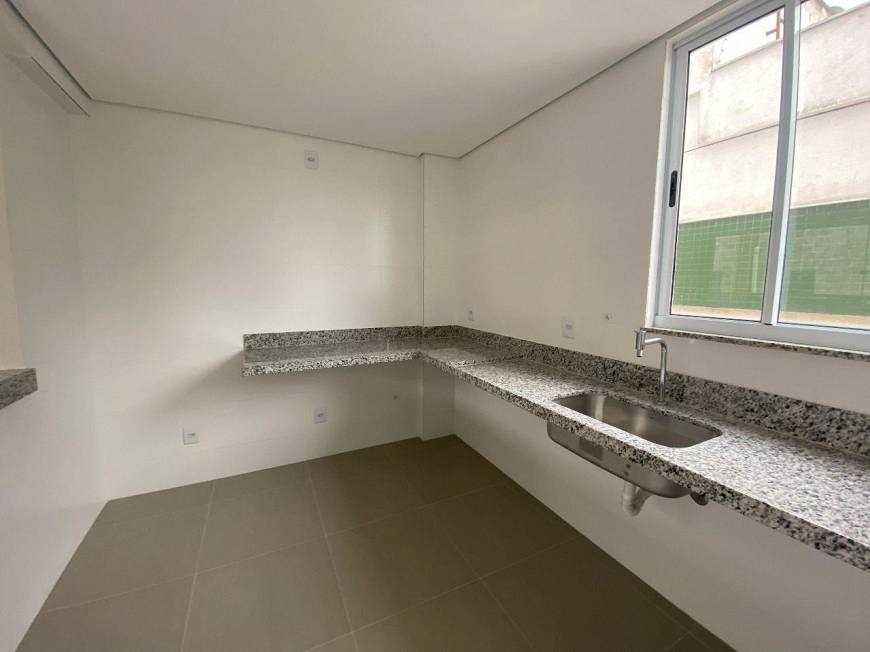 Apartamento à venda com 3 quartos, 68m² - Foto 7