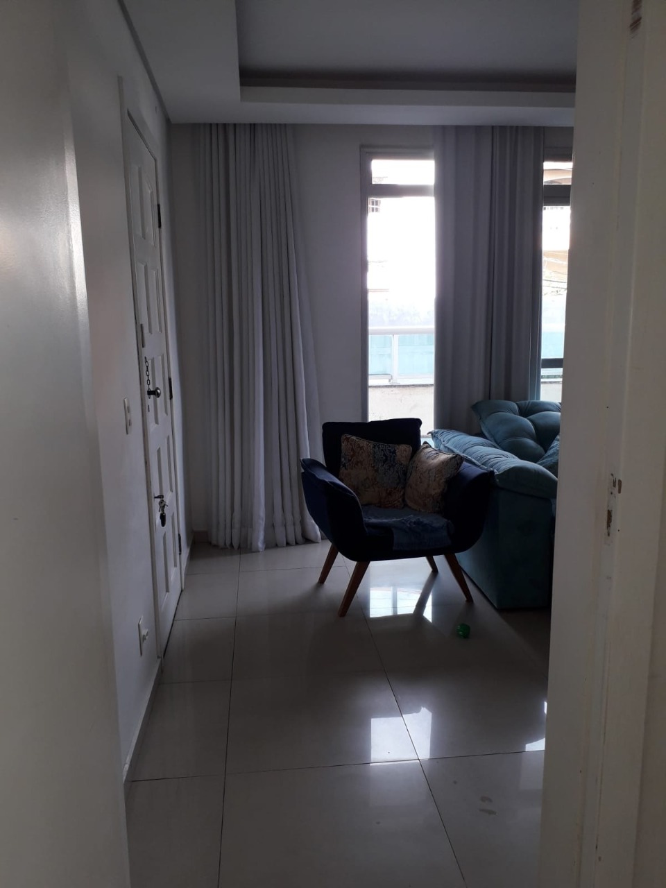 Apartamento à venda com 3 quartos, 107m² - Foto 3