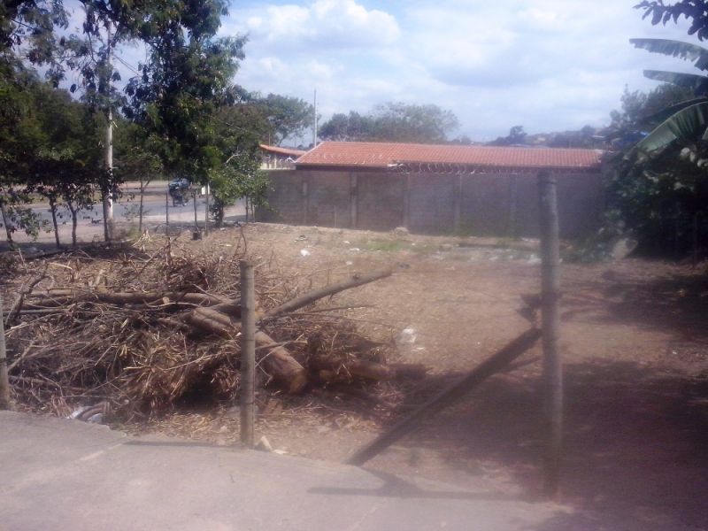 Terreno à venda, 360m² - Foto 1